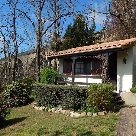 The Petite Chalet Chambre d'hôtes L'Isle-Jourdain  Exterior foto