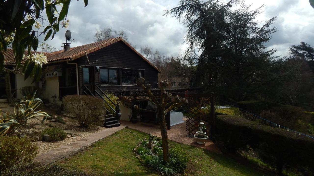 The Petite Chalet Chambre d'hôtes L'Isle-Jourdain  Exterior foto