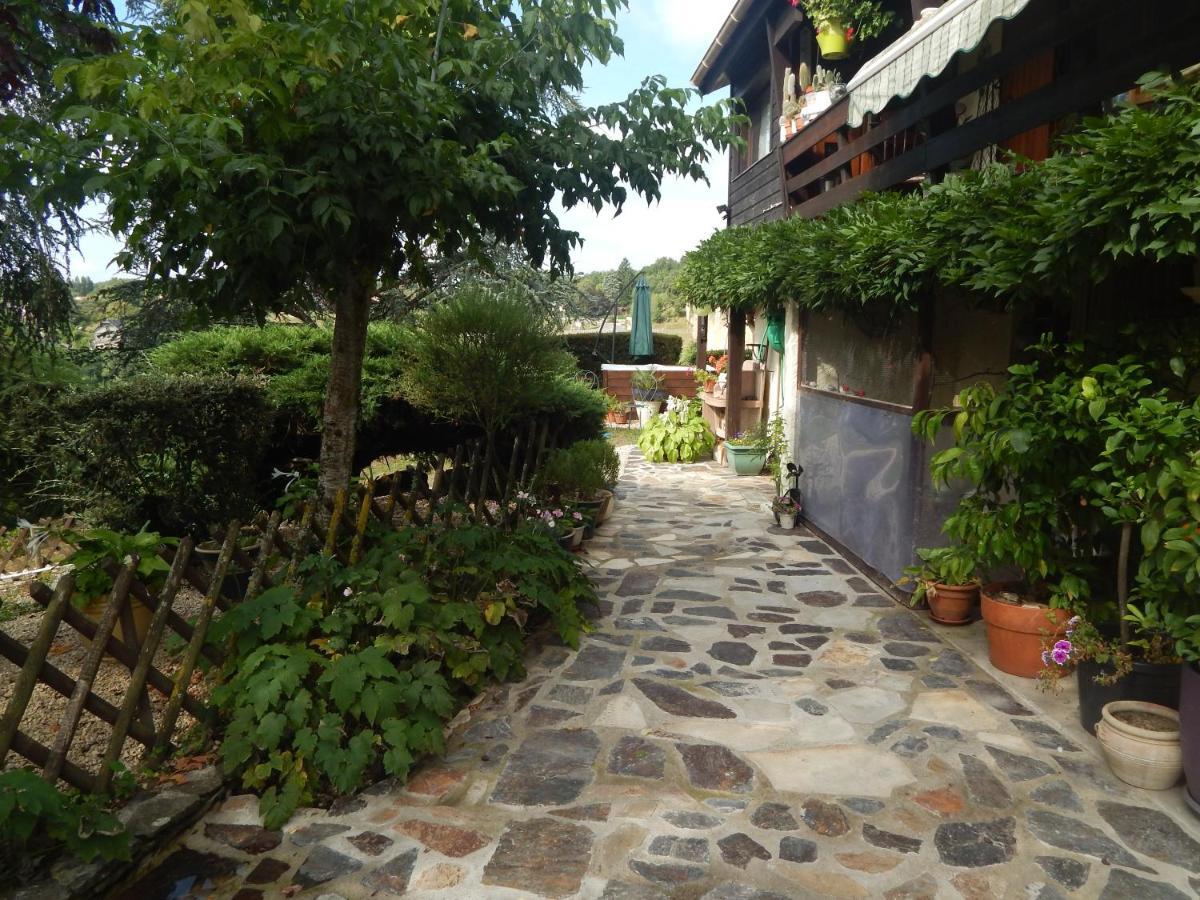The Petite Chalet Chambre d'hôtes L'Isle-Jourdain  Exterior foto